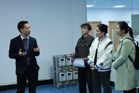 240328 嘉兴大学访问恒业电子乐鱼leyu(中国)稿图2